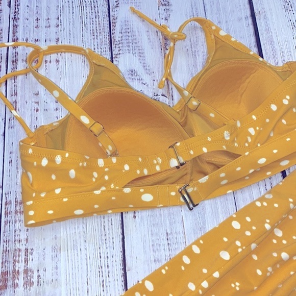Kona Sol mustard polka dot swimsuit size 16/18W - Picture 4 of 8